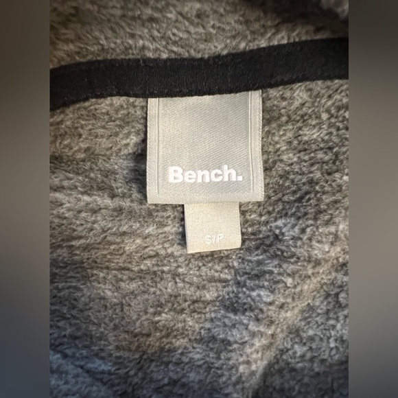 𝅺BENCH Fleece Hoodie - Size S - Picture 4 of 5